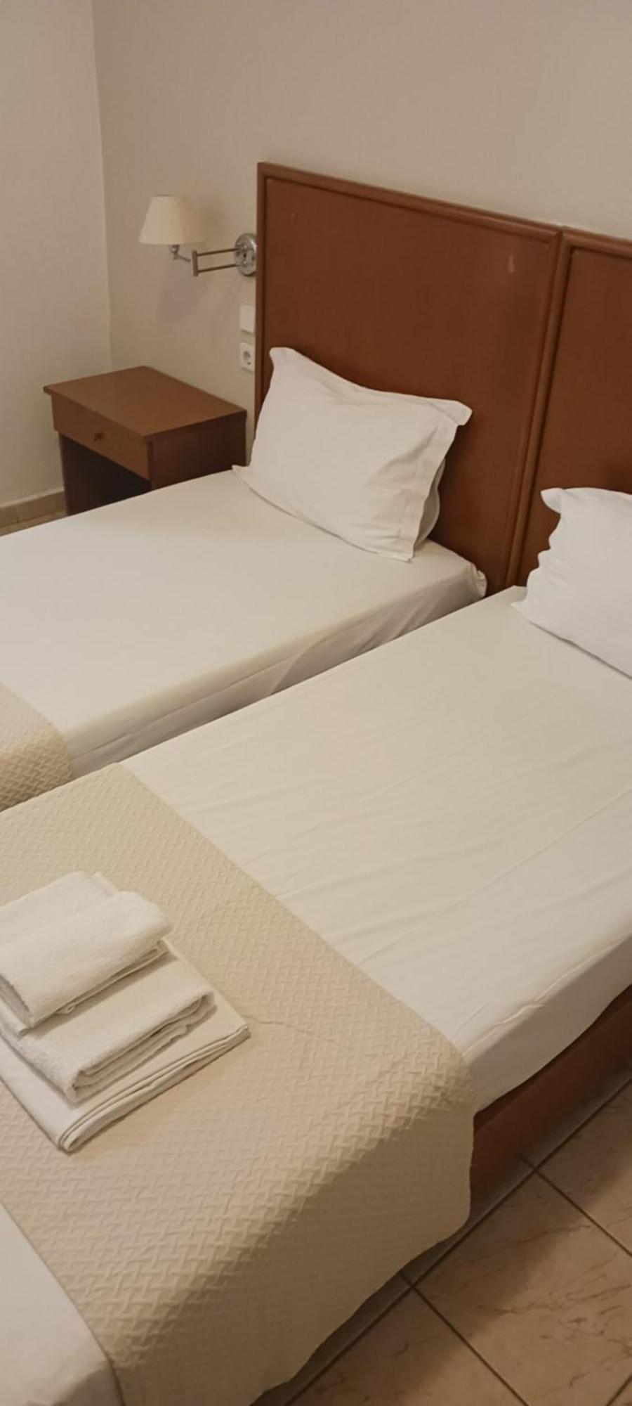 Stavros Beach Hotel Esterno foto