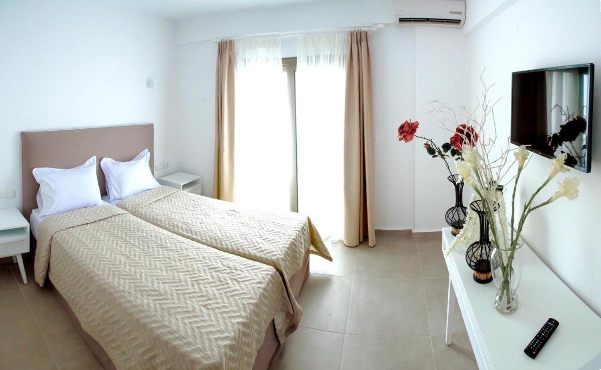 Stavros Beach Hotel Esterno foto