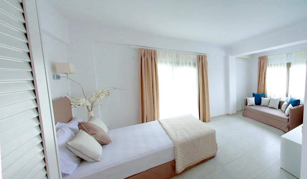 Stavros Beach Hotel Esterno foto
